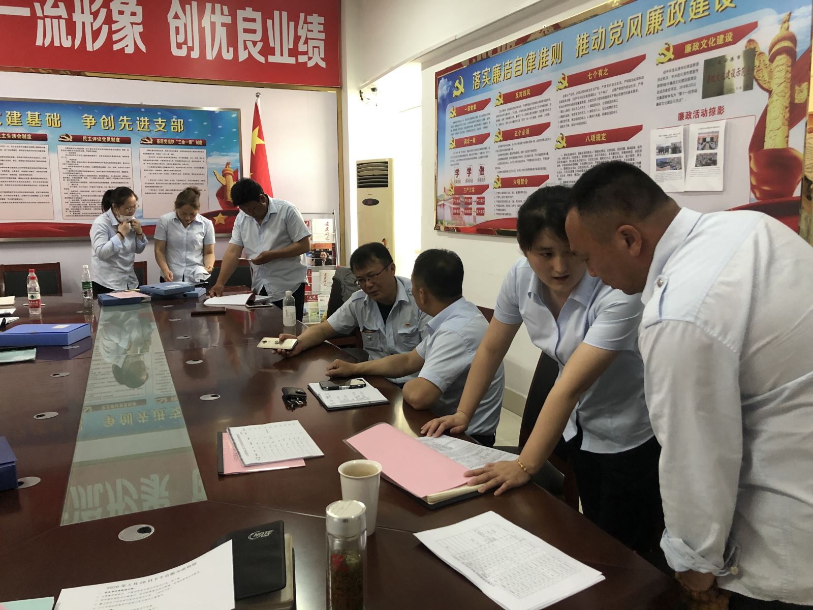 公交集团举办安全台账互学交流活动